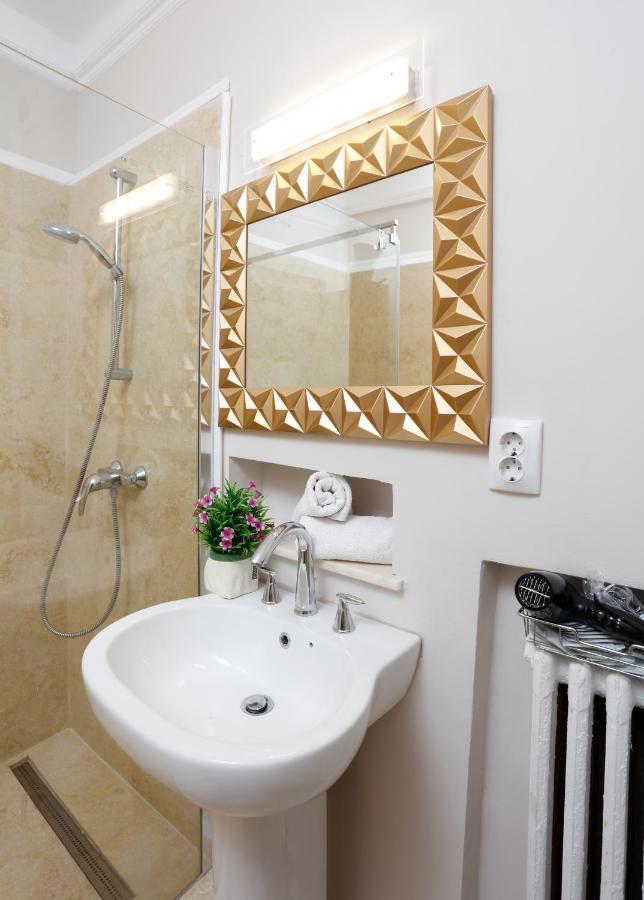 Grand Phillip Cismigiu Park Downtown Bucharest Apartamento Exterior foto