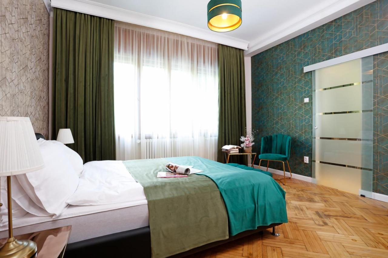 Grand Phillip Cismigiu Park Downtown Bucharest Apartamento Exterior foto